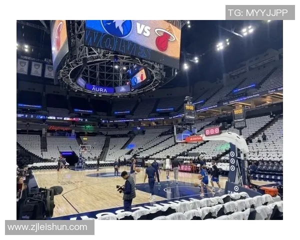 经典!森林狼主场揭幕战将穿复古球衣+配套球场地板涂装! 经典!森林狼主场揭幕战将穿复古球衣+配套球场地板涂装!